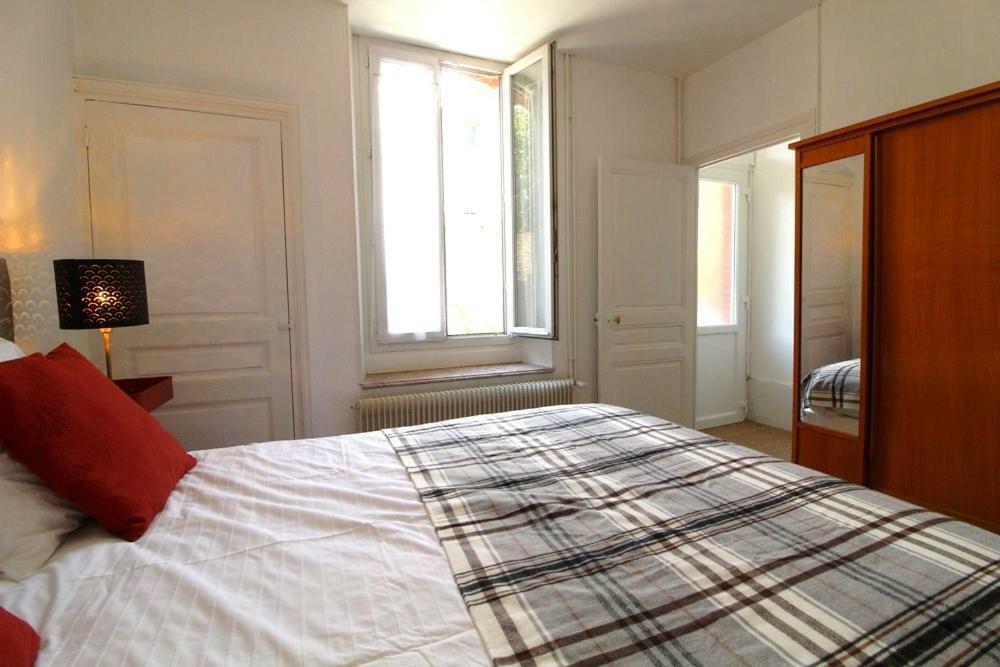 Appartements Le Cru Colbert Beaune  Zewnętrze zdjęcie